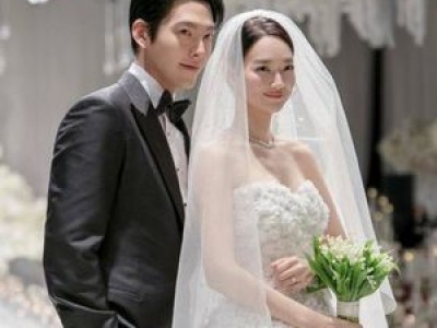 김우빈 아내 신민아 영화 홍보까지 하는 내조의 명인