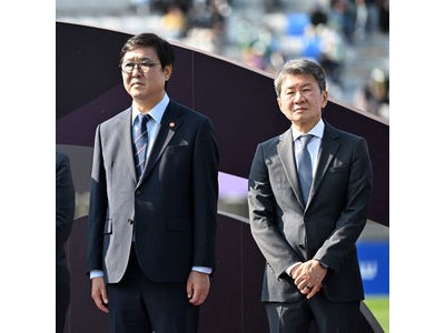 홍명보 전 감독에 대한 한국 축구계의 반응 뜨거운데