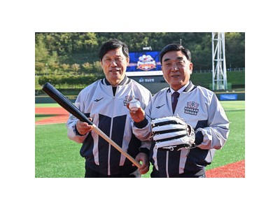 울산웨일즈 프로야구단 단장과 감독이 시청 방문