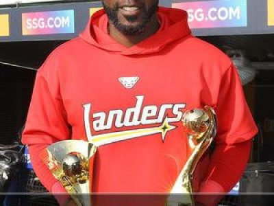 에레디아 생일 축하 이벤트로 분위기 뜨거워진 SSG
