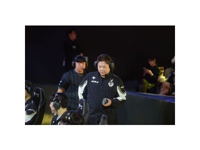 한화생명 개막전 패배에 놀란 야구 팬들